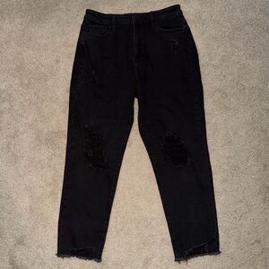 NWOT SO High Rise Mom Jeans – Black Distressed Denim Size 9 / 29W